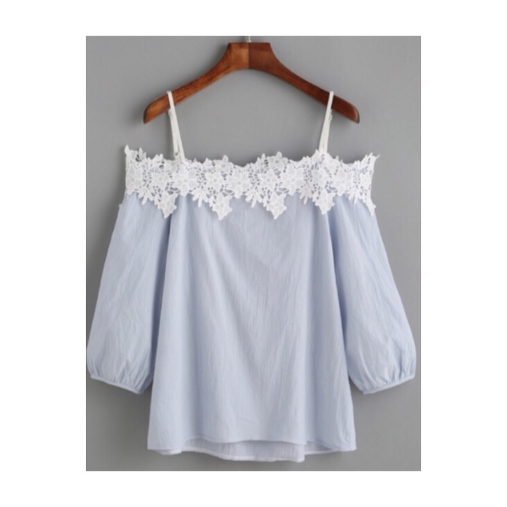 NWOT Light Blue Cold Shoulder blouse